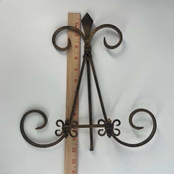 Wrought Iron Cookbook Stand Easel Burnished Gold EUC Swirl Design - Picture 7 of 8